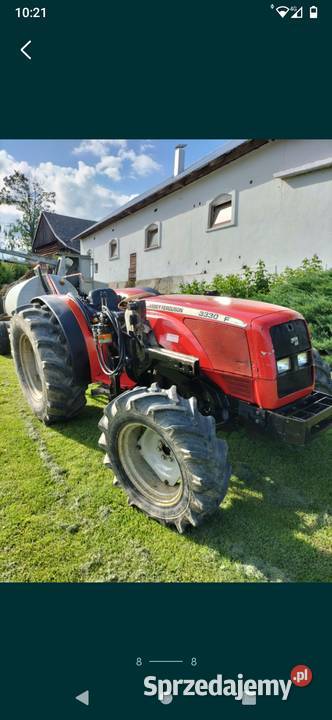 W oryginale Massey Ferguson 4x4 MF 3330f z turem Łukowica