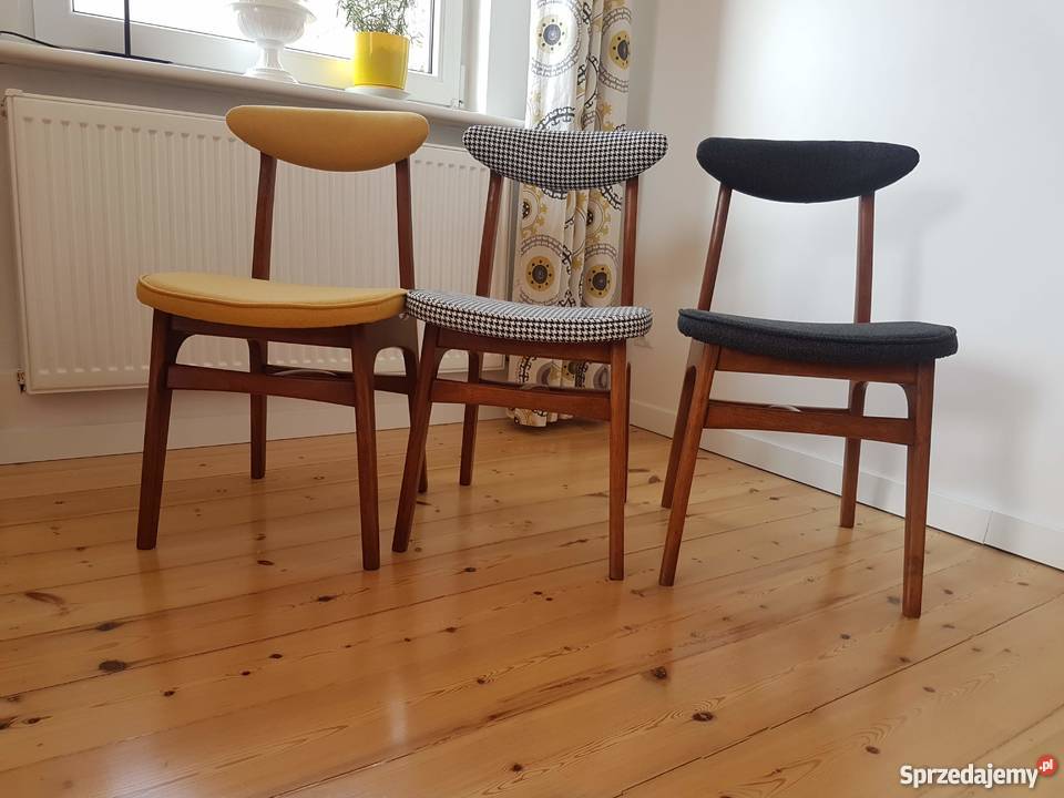 Krzesła PRL autor Rajmund Hałas lata 6070 Szczecin