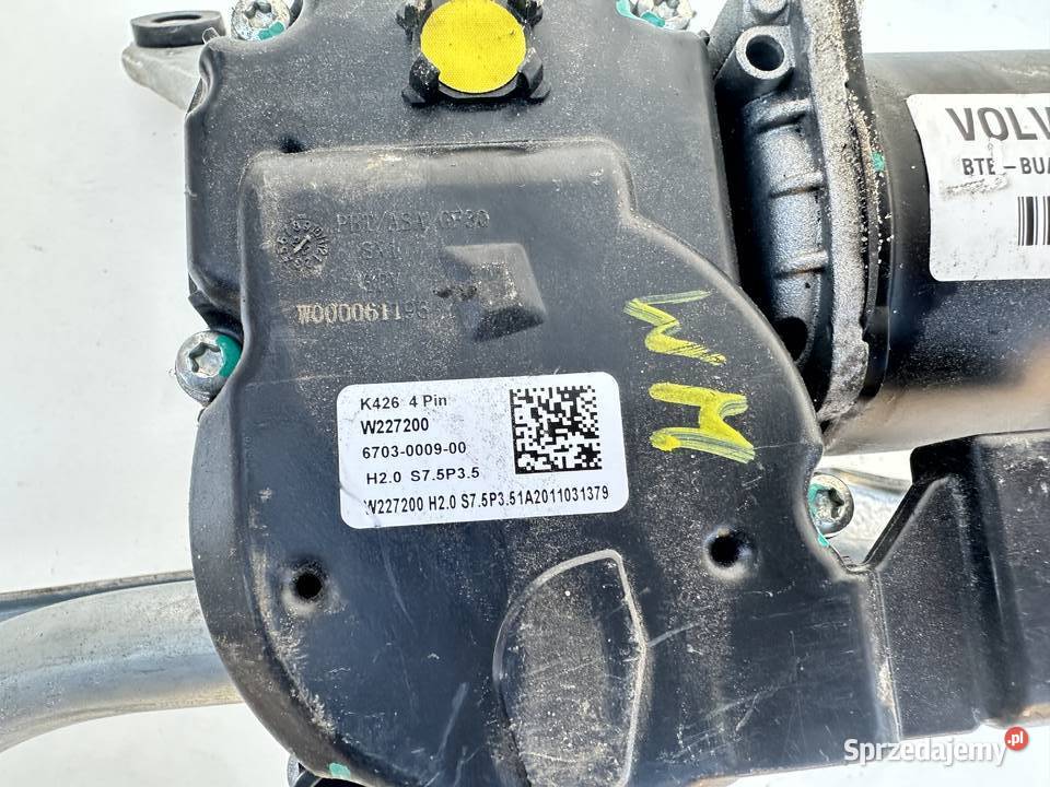 VOLVO XC60 II SILNIK WYCIERACZEK PRZÓD 32282195 osobowe Międzychód sprzedam