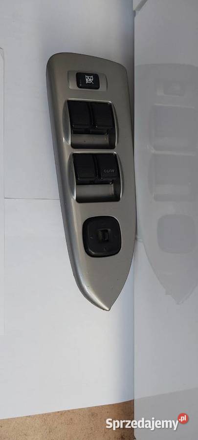 Panel przełącznik szyb MAZDA PREMACY C8HD172 Szczecin