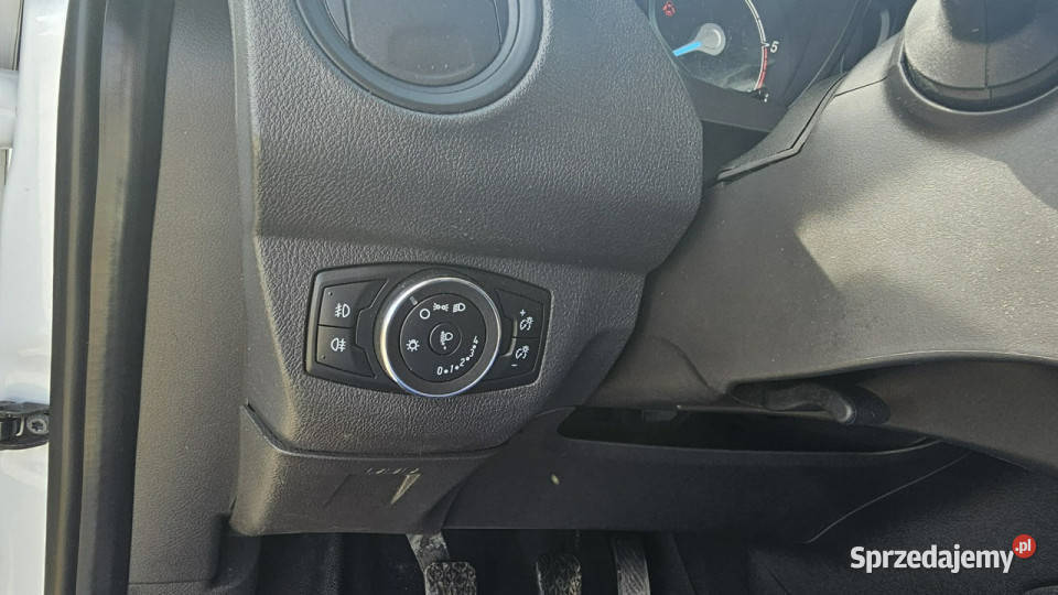 Ford Transit Courier nawigacja klimawersja trend furgon Chełm Śląski