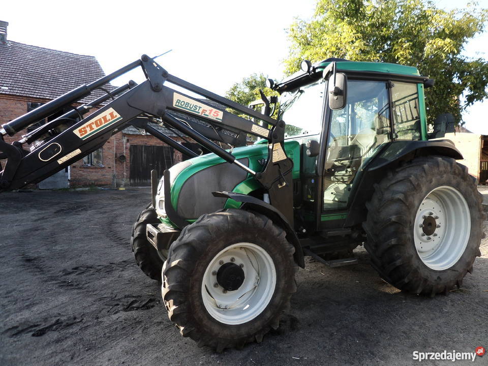 Valtra A 95 z ładowaczem STOLL Borek