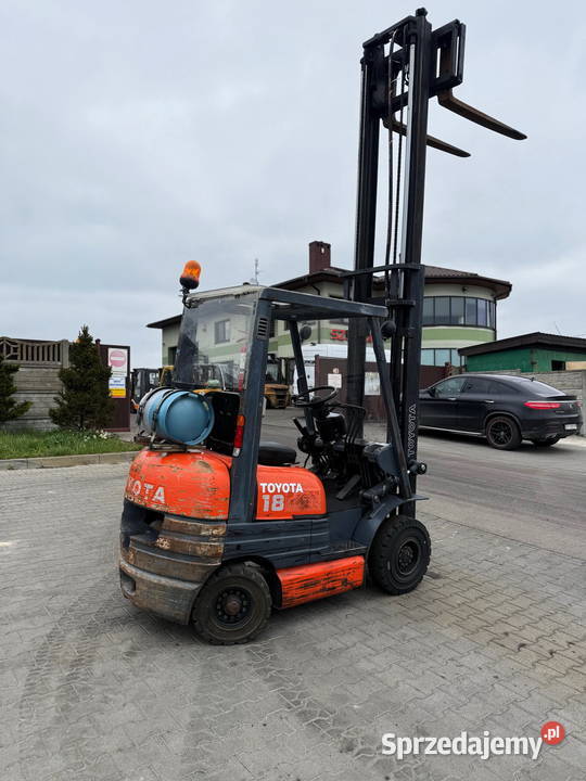wózek widłowy TOYOTA 6FG18 1800 podnoszenie 370m gaz Działoszyn