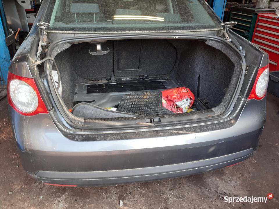 Fotele kanapa isofix sedan VW Jetta 2007 lubelskie Biłgoraj