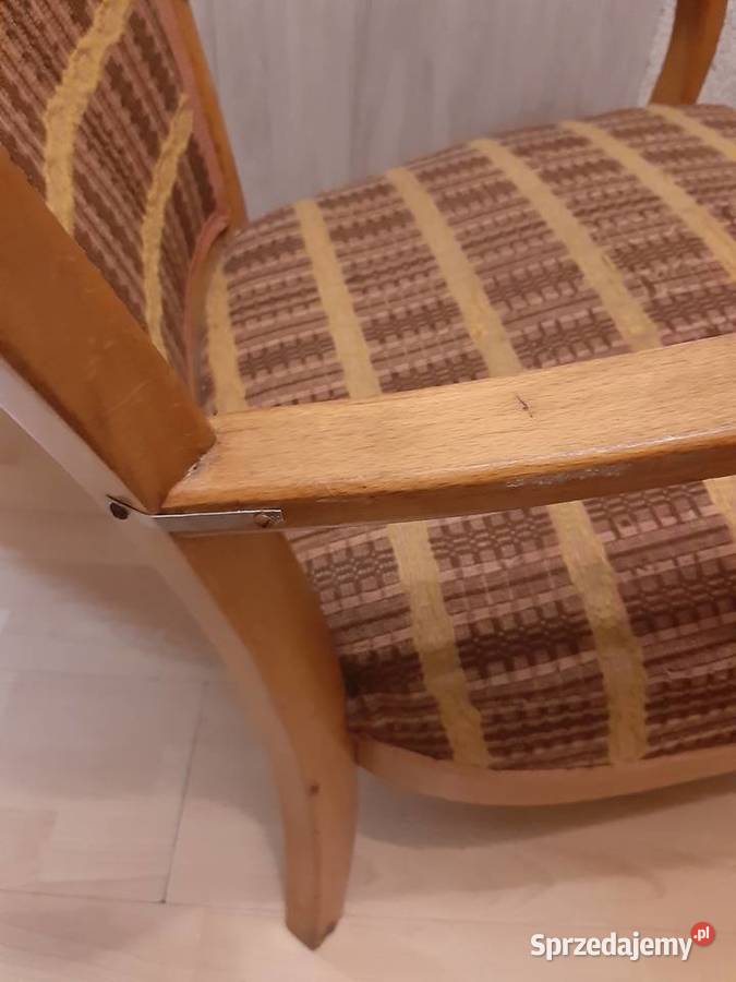 Śliczny 50letni fotel Ciechocinek