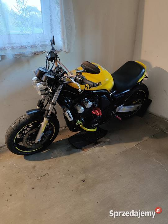 Yamaha FZS Fazer 2002 uszkodzona Domaradz sprzedam