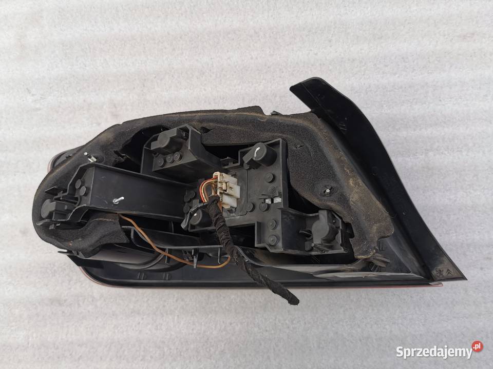 Lampa Prawy Tył Tylna Prawa Peugeot 407 Sedan Wyszków sprzedam