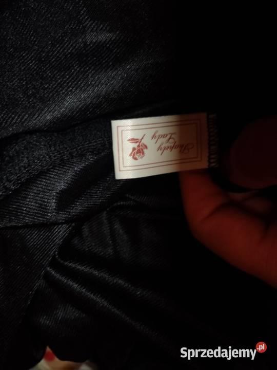 4042 LXL Czarna półhalka pod spódnicę z Londynu