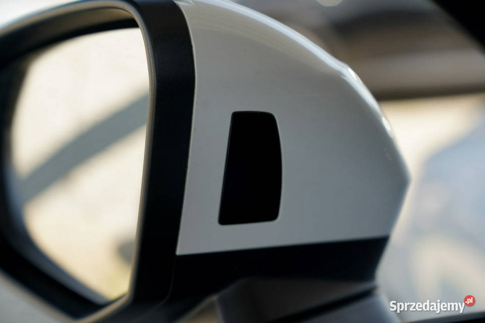 Audi Q3 SLINE skóra FUL LED parktonik NAWI alusy