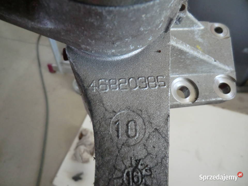 ŁAPA WSPORNIK ALTERNATORA FIAT 46820385 Krzeszowice