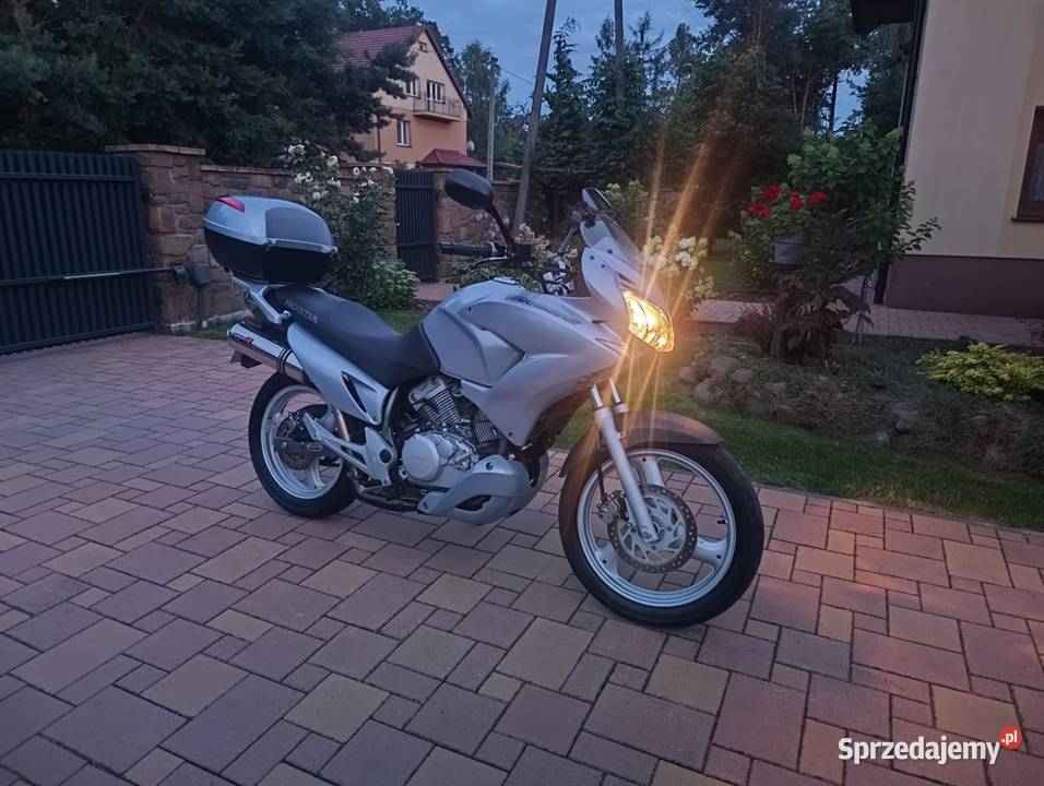 Honda Varadero XL 125 z 2007 roku RATY Rok produkcji 2007 Honda