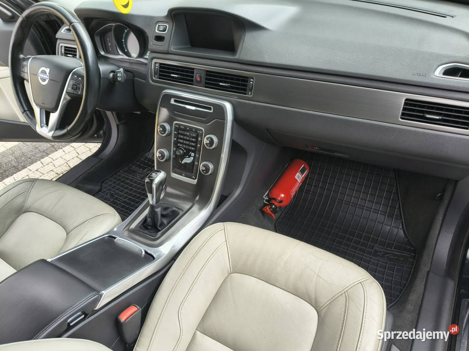 Volvo V70 20D 180 Momentum III 2007 przyciemniane szyby V70