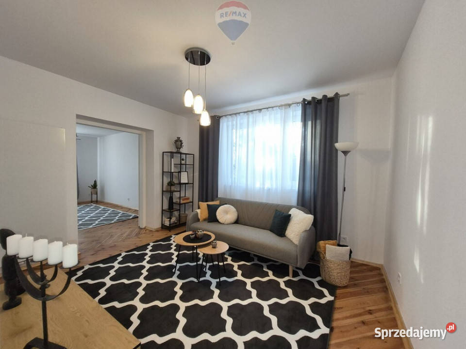 Klimatyczne mieszkanie w willi w Milanówku