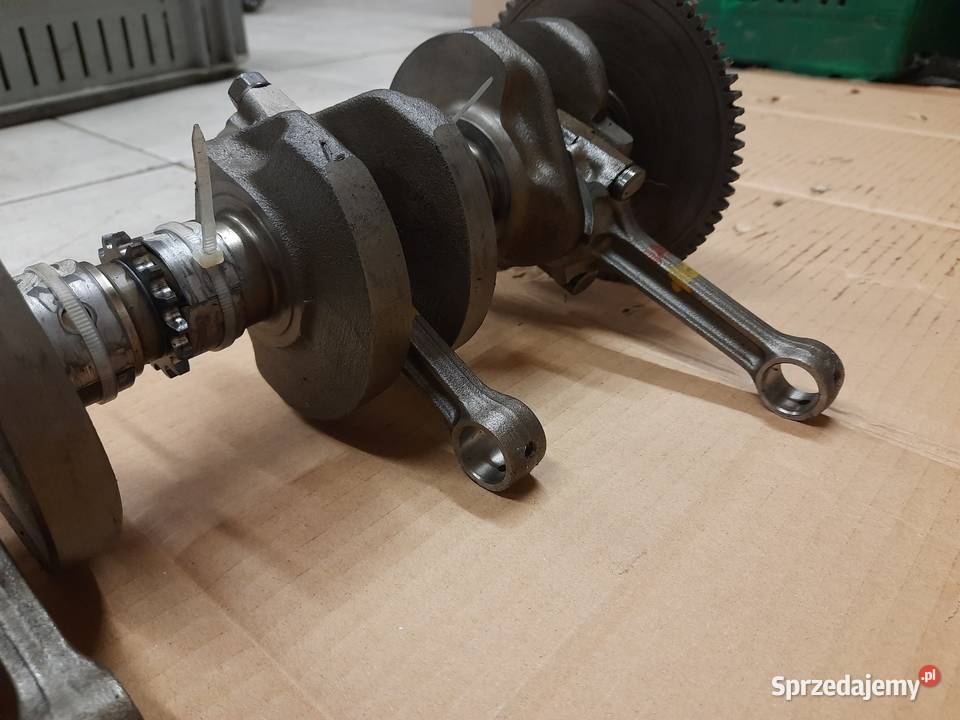 Suzuki GSX 600 wał korbowowy korby panewki Jelenia Góra