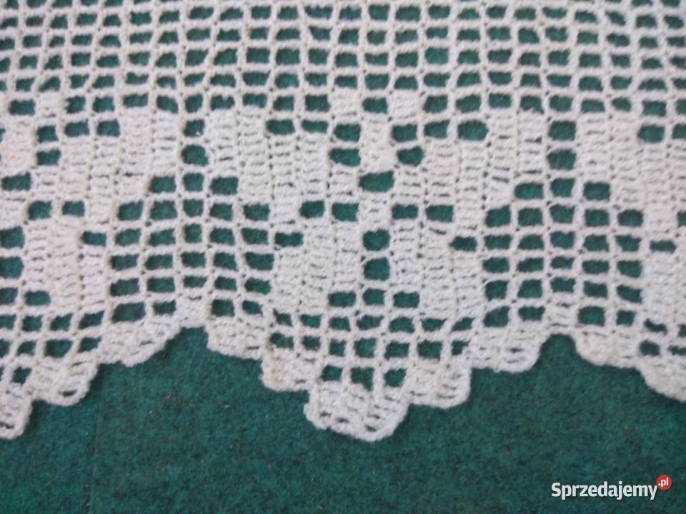 Szydełkowa firanka z motylami 2 sztuki każda ok Chojna sprzedam