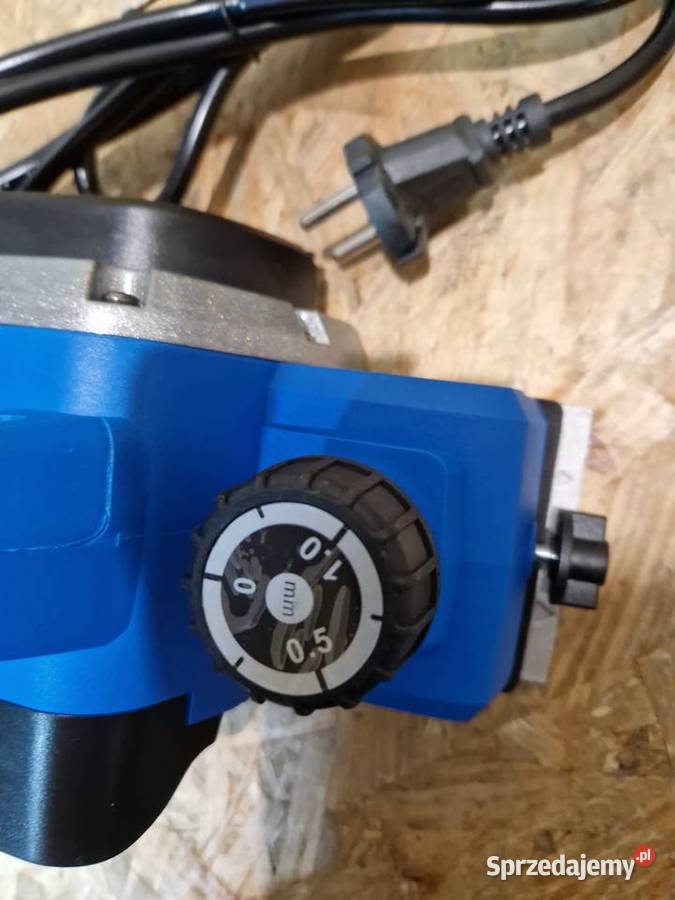 STRUG ELEKTRYCZNY DO DREWNA HEBEL 1500W HEBLARKA