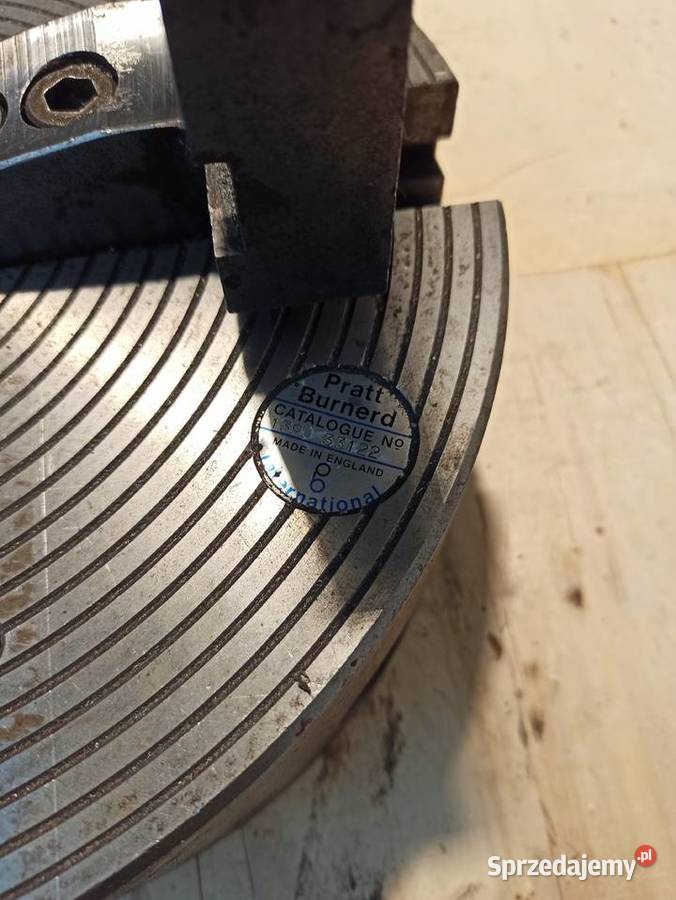 Uchwyt tokarski 300 mm dwuszczękowy Przystajń