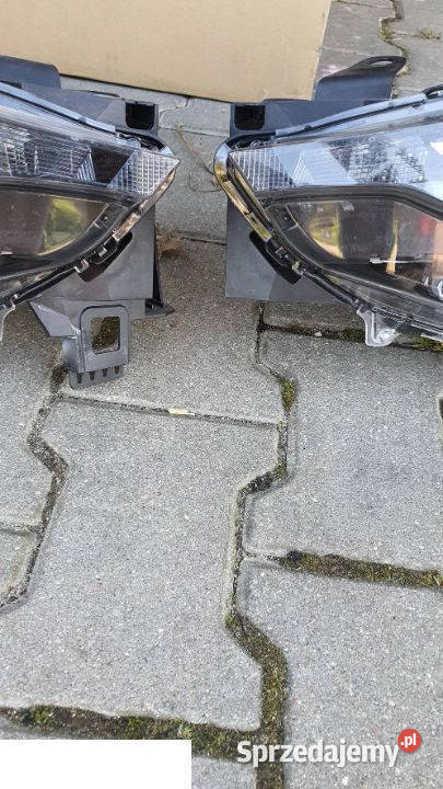 Mazda CX5 reflektor led prawy KB 2017 Kozubszczyzna