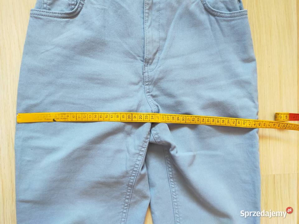 Spodnie mom w niebieskim kolorze Łódź