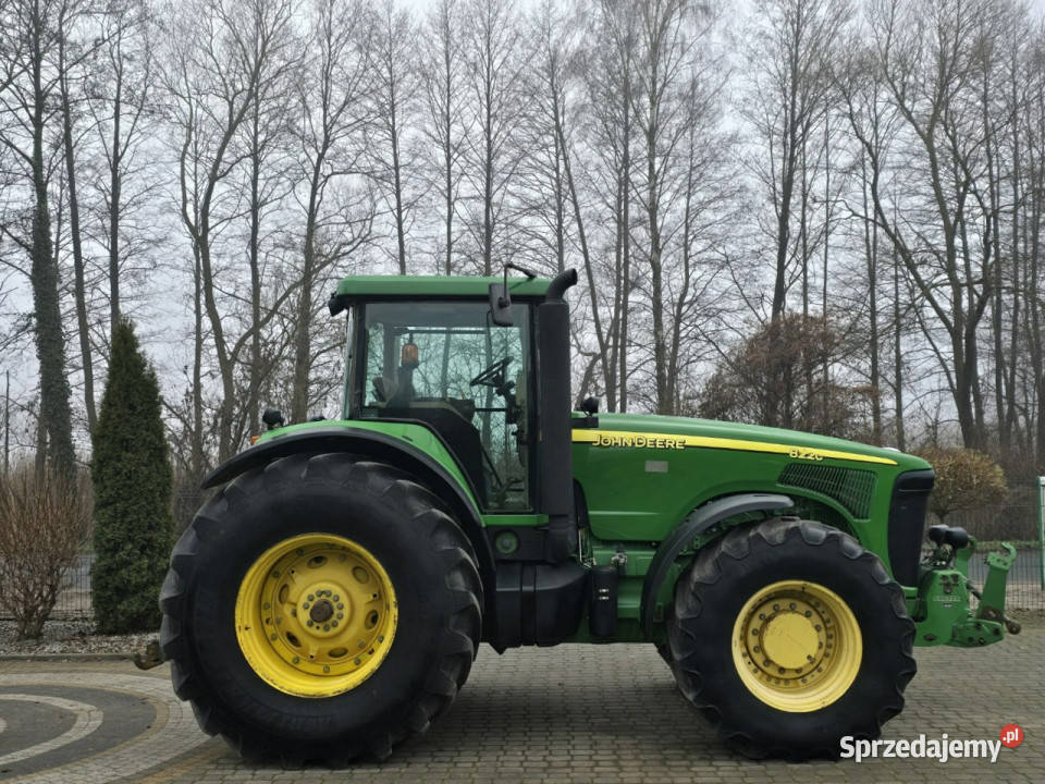 ciągniki John Deere 8220 John Deere 8220 2006 Skępe