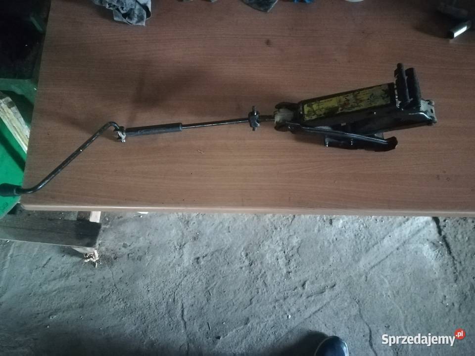 Podnośnik lewarek samochodowy Gorajec-Zagroble sprzedam