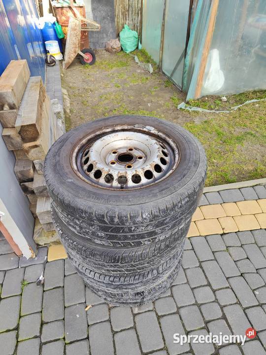 Opony z felgami stalowymi VW T5 20565R16c Magnuszew sprzedam