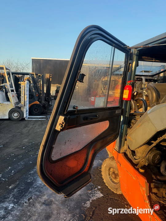 części wózek widłowy drzwi TOYOTA 7FGF25 7FGF30 Działoszyn sprzedam