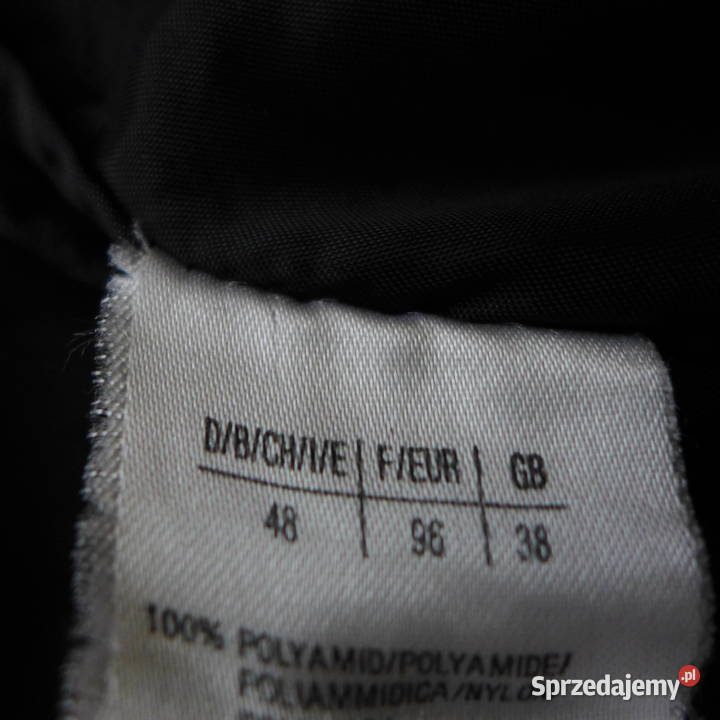 Niemiecka czarna prosta kurtka lekko ocieplana Warszawa