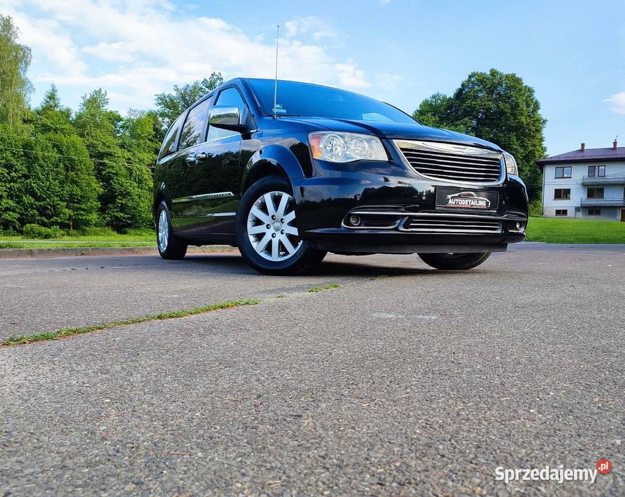 Ładny nie zgnity Chrysler Town Country 36v6 klimatyzacja Domaradz
