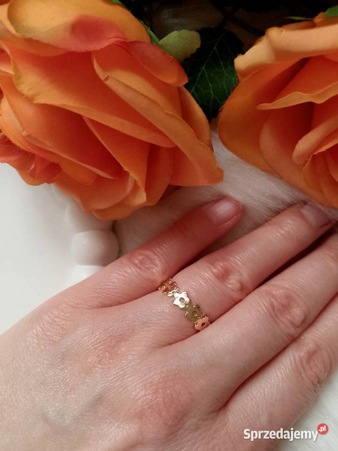 Pierścionek obrączka z kwiatuszkami Olkusz