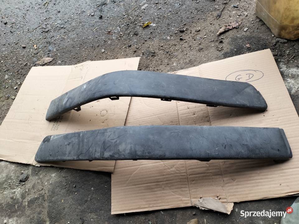 AUDI 80 B4 80B4 LISTWA ZDERZAKA PRAWA LEWA Kamień-Kolonia