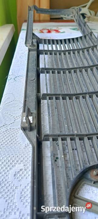 VW Passat B1 FL 19771980 oryginalny grill lubuskie