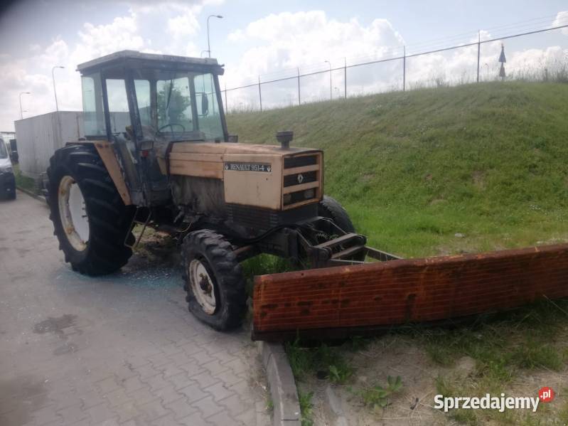 Traktor Renault 9514 pług śnieżny posypywarka pomorskie Starogard Gdański