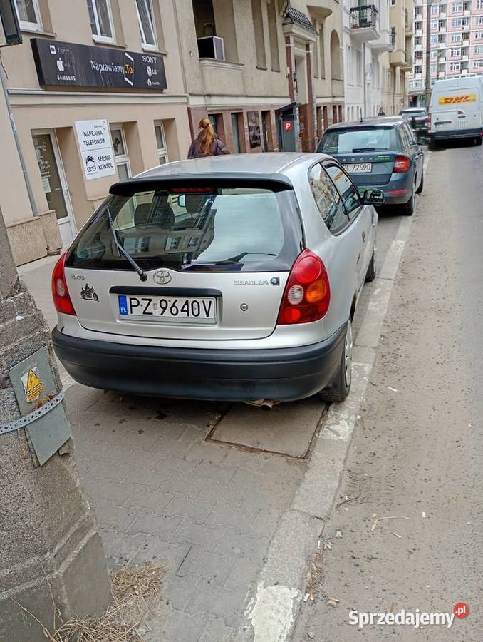 Samochód Toyota Corolla silnik 14benzyna opel autoalarm Poznań
