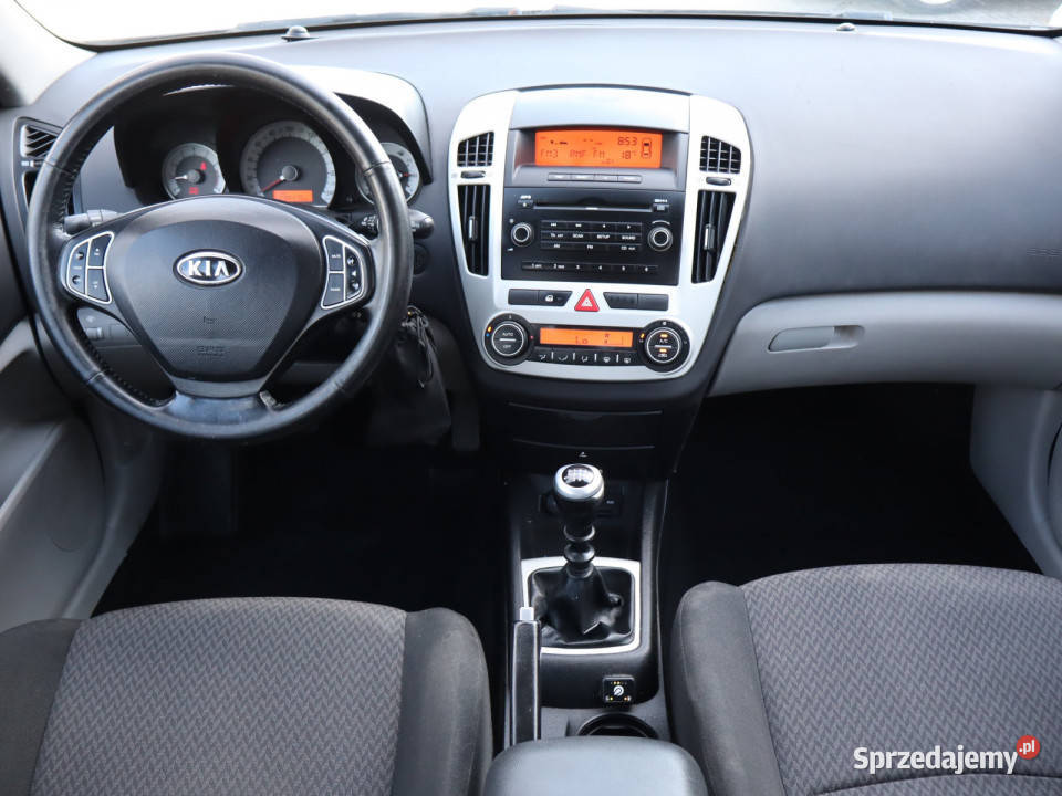Kia Ceed 16 CVVT manualna