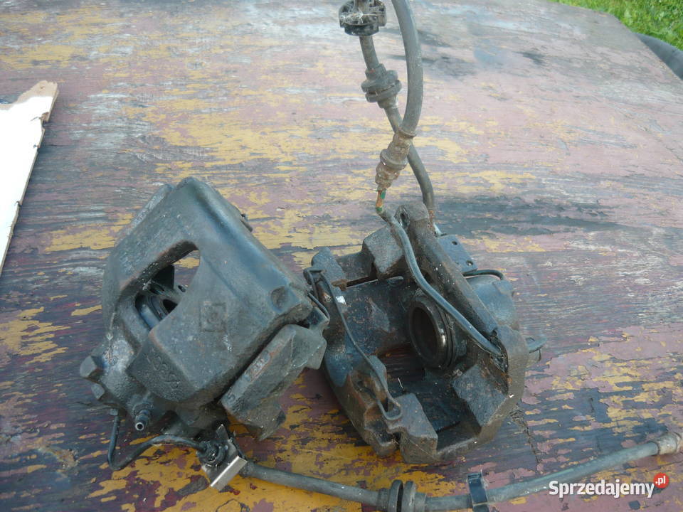 Sprzedam zaciski hamulcowe przód do Ren Laguna 2 osobowe