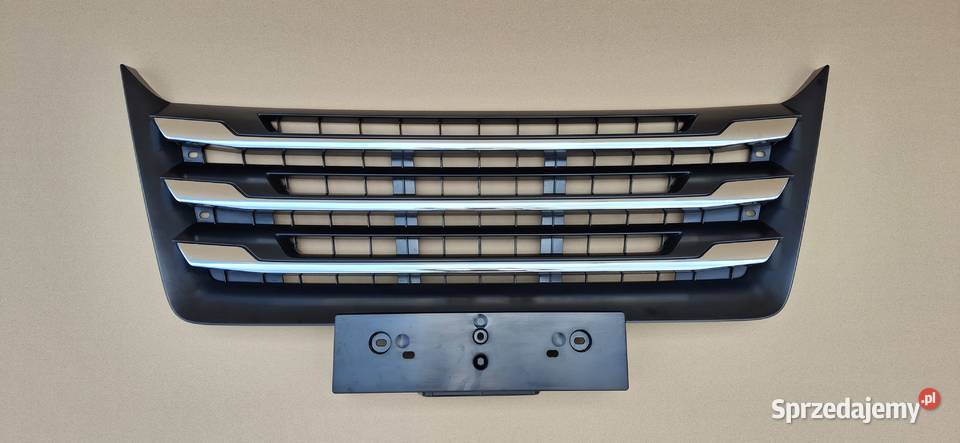 MANTGX III TG3 NOWY MODEL GRILL ATRAPA CHROM