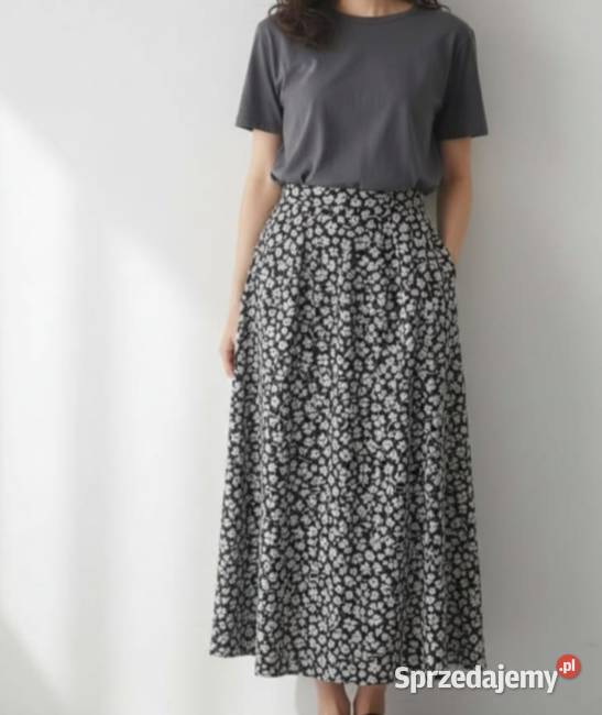 Spodnica w kwiatkivrozm 2XL4416 mazowieckie Siedlce sprzedam