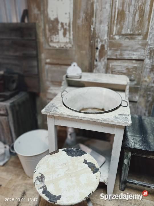 Stara drewniana umywalka Sosnowiec