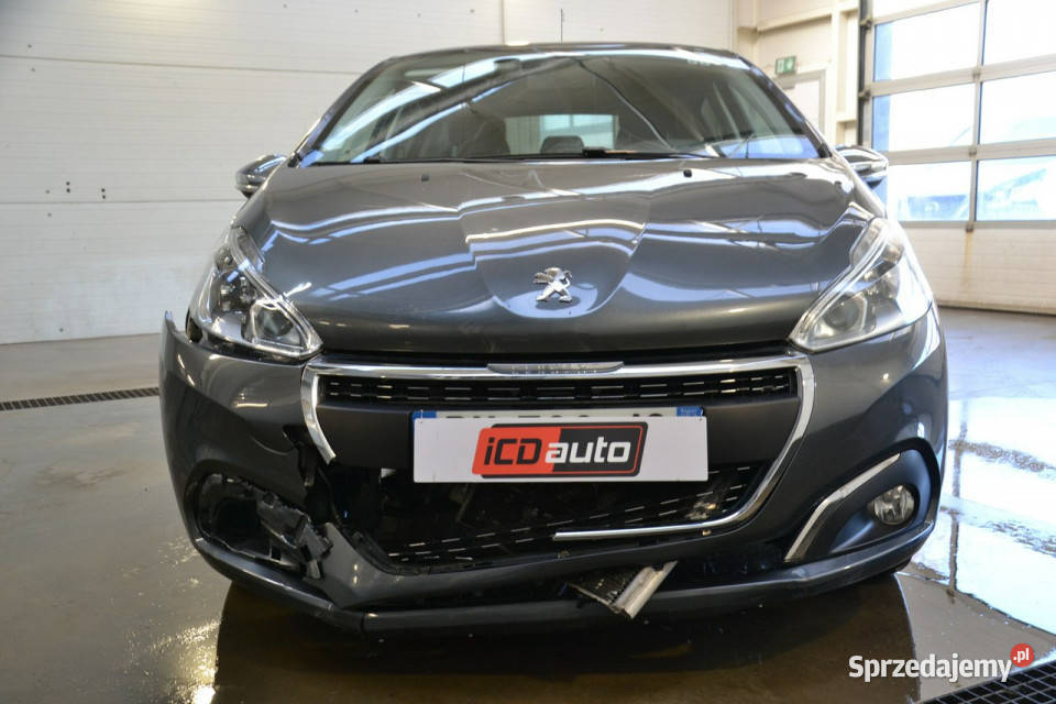 Peugeot 208 lifcie 12 benzyna 82 tablet Kęty sprzedam