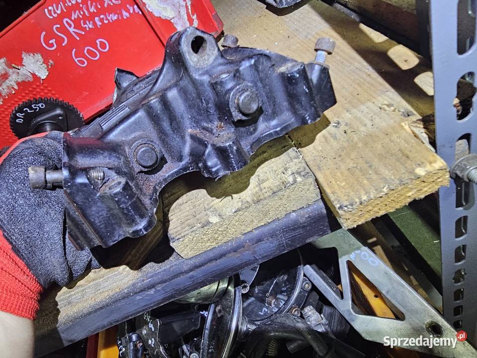 Suzuki DR 250 pokrywa głowicy koniki popychacze Jelenia Góra