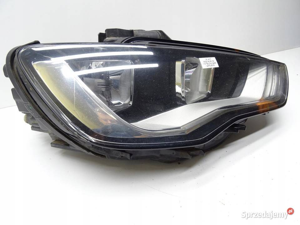 LAMPA REFLEKTOR PRAWA PRAWY PRZÓD PRZEDNIA AUDI sprzedam