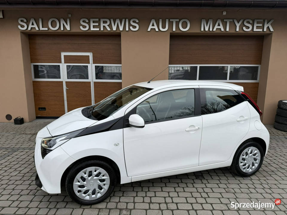 Toyota Aygo 10 72 Klima Kamera CarPlay II 2014 śląskie Orzech