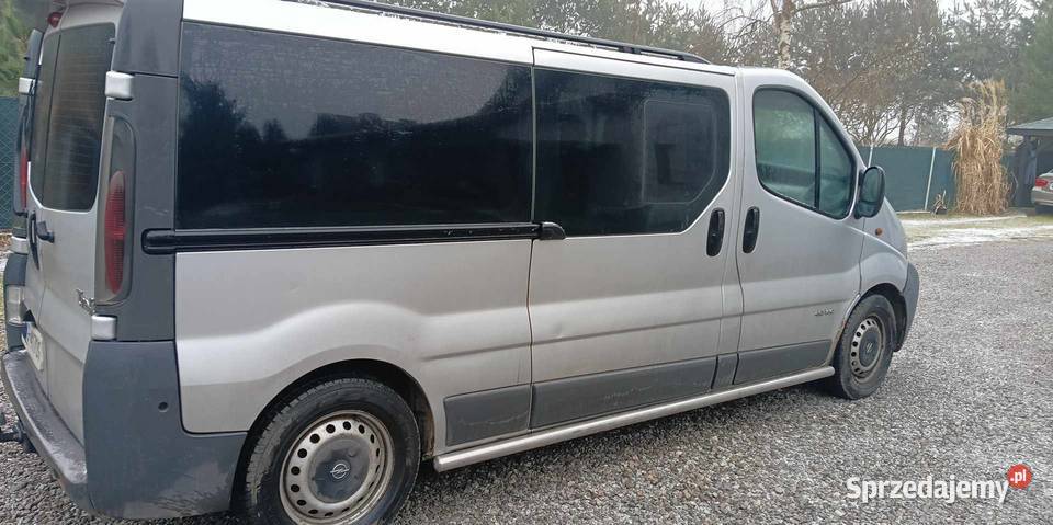 Sprzedam Reno trafik 9 osobowy Long hak Klima elektryczne szyby Łuków