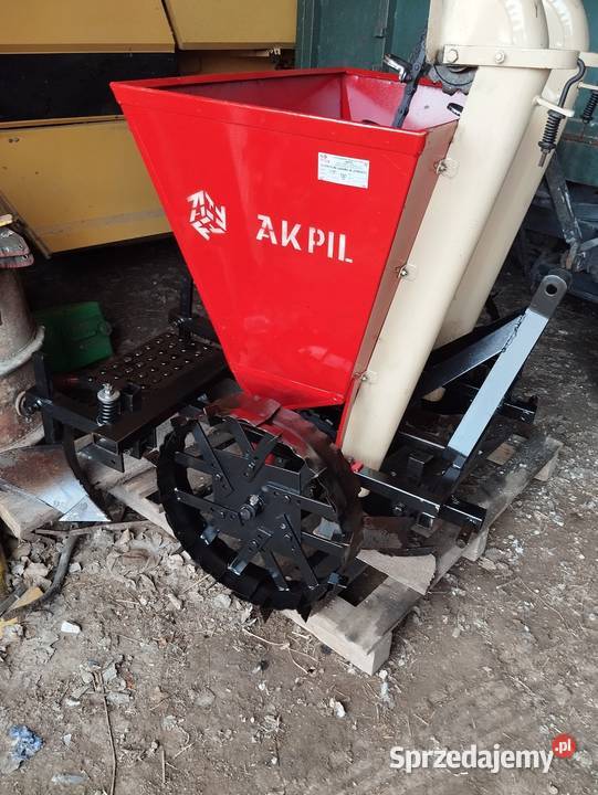 Sadzarka do ziemniaków Akpil lubelskie Maszów