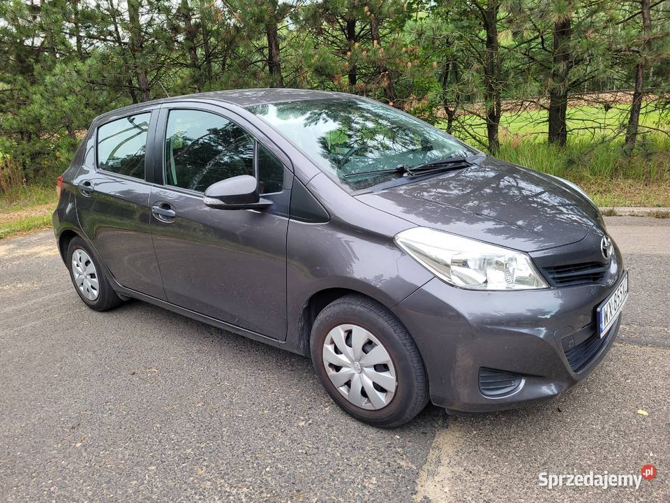 Sprzedam toyotę yaris elektryczne szyby Warszawa sprzedam