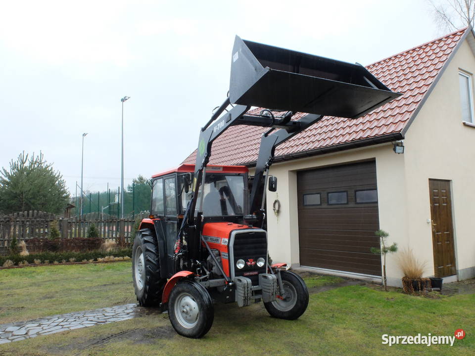 Ładowacz czołowy firmy Agrosped model V700 Kamienica Dolna