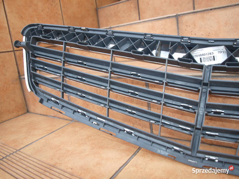 Mercedes C klasa W204 grill chrom atrapa przód osobowe