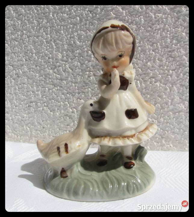 Dziewczynka z gąską figurka porcelanowa zachodniopomorskie Koszalin
