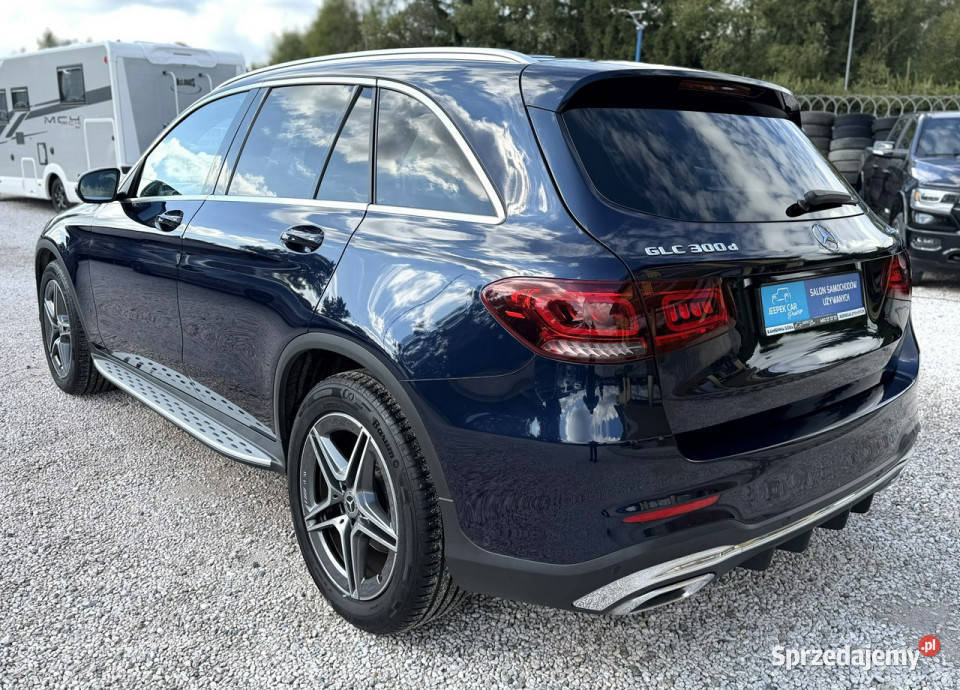 Mercedes GLC 300 AMG Line4MaticPneumatyka I elektrycznie ustawiane fotele